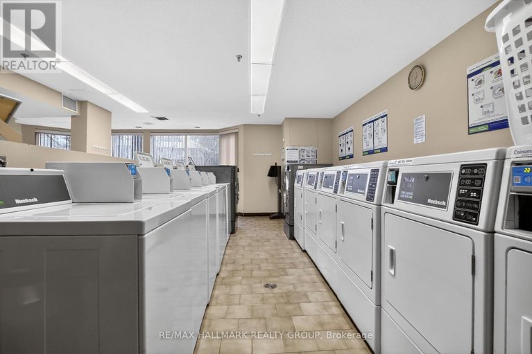 29629891/305-80-sandcastle-drive/leslie-park/ottawa/ontario/K2H9E7_29