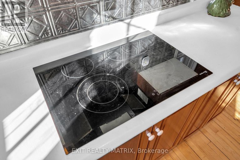 28874947/94-king-street/chesterville/north-dundas/ontario/K0C1H0_20