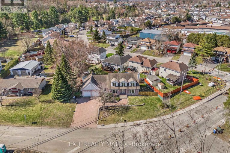 29666796/203-montee-outaouais-road/town-of-rockland/clarence-rockland/ontario/K4K1G2_7