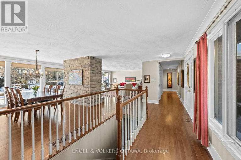 29466155/1304-fairway-drive/manotick-south-to-roger-stevens/ottawa/ontario/K4M1B3_17