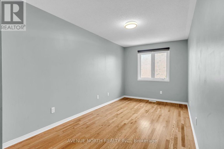 28397095/352-freedom-private/riverview-park/ottawa/ontario/K1G6W4_24