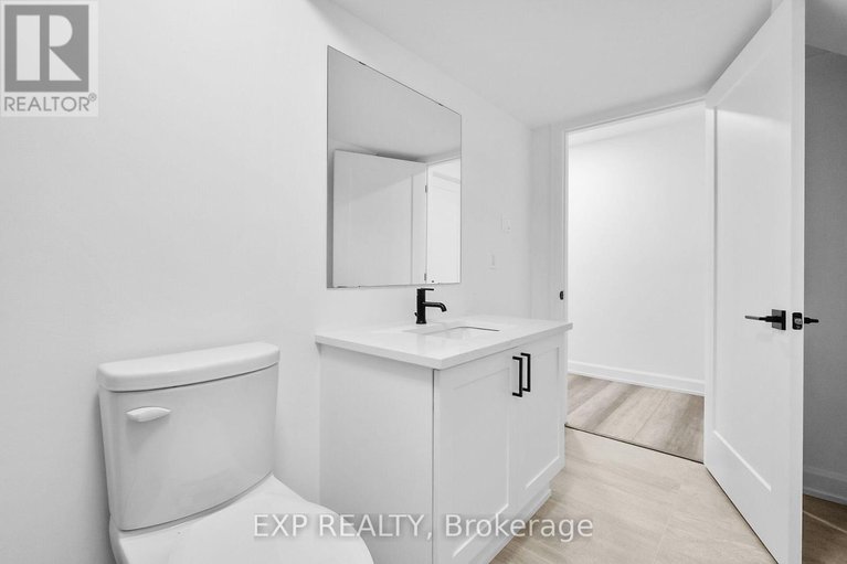 29159787/413-fleet-canuck-private/huntley-ward-south-east/ottawa/ontario/K2M0M5_21