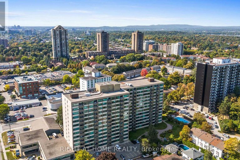 28881419/106-555-brittany-drive/viscount-alexander-park/ottawa/ontario/K1K4C5_46