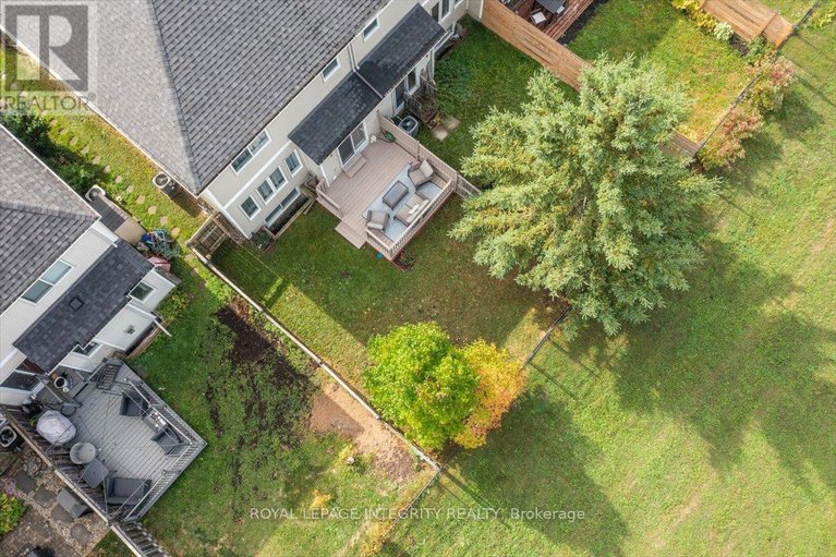 28906811/2018-winsome-terrace/fallingbrookgardenway-south/ottawa/ontario/K4A4Y4_45