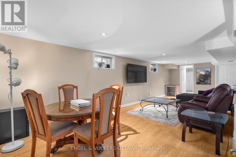 29680502/1004-pleasant-park-road/elmvale-acresurbandale/ottawa/ontario/K1G2A1_34