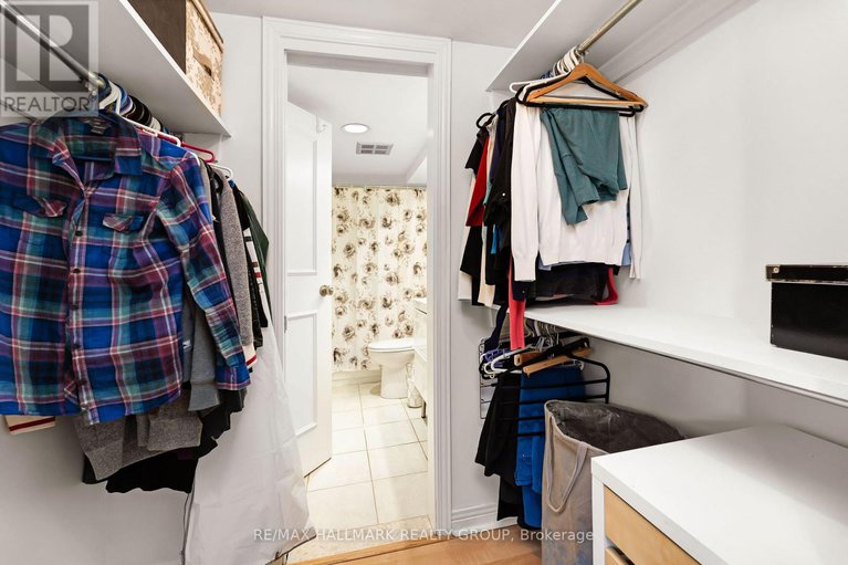 28444358/403-215-somerset-street-w/ottawa-centre/ottawa/ontario/K2P0J1_16