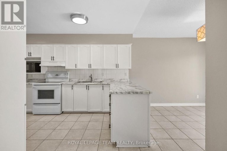 29659278/227-twyford-street/hunt-club/ottawa/ontario/K1V0V9_7