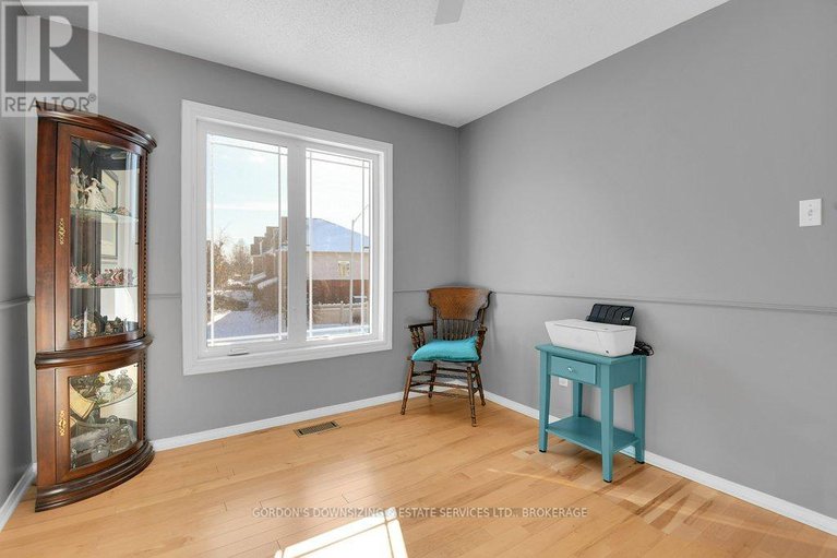 29228348/6370-sablewood-place/chapel-hill/ottawa/ontario/K1C7M3_27