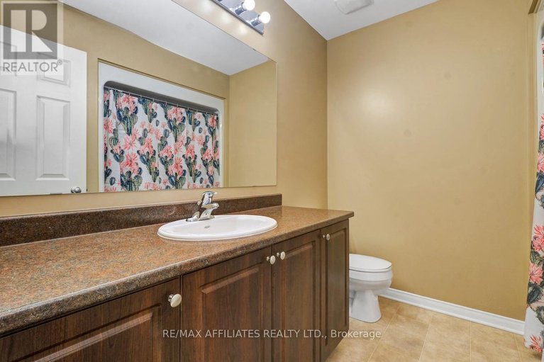 29156732/462-templeford-avenue/emerald-meadowstrailwest/ottawa/ontario/K2M0B8_29