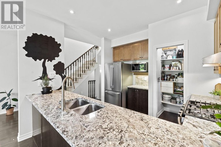 28816375/160-mattingly-way/riverside-southgloucester-glen/ottawa/ontario/K4M0C5_12