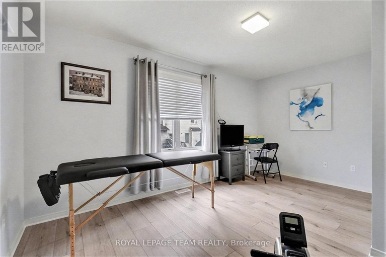 29206239/266-sorento-street/strandherd/ottawa/ontario/K2J0B4_18