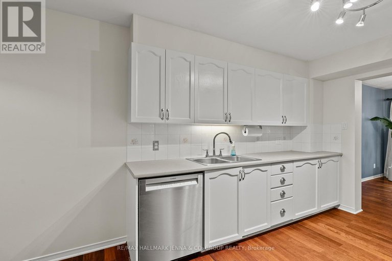 28966190/364-stoneway-drive/barrhaven-east/ottawa/ontario/K2G6G7_8