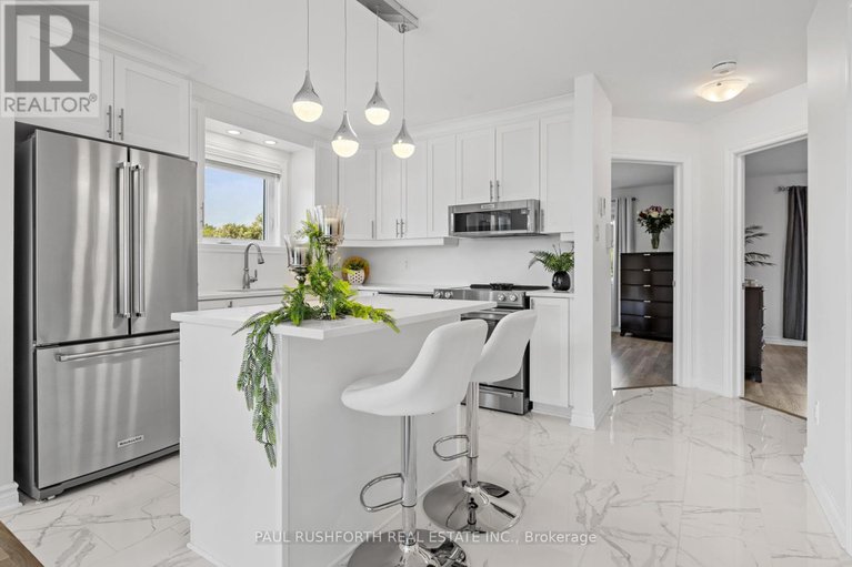 28459487/407-330-montee-outaouais-street/town-of-rockland/clarence-rockland/ontario/K4K1G2_9