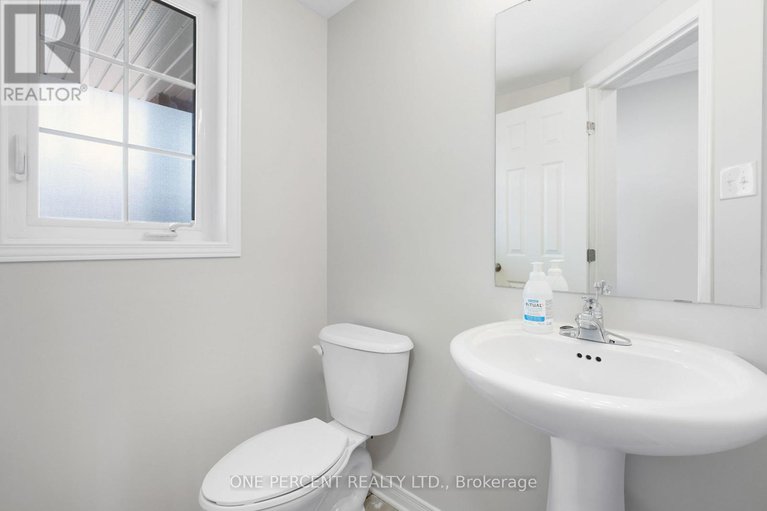 29436561/209-rolling-meadow-crescent/mer-bleuebradley-estatesanderson-park/ottawa/ontario/K1W0B1_5