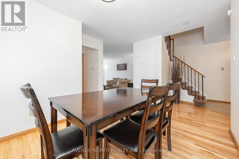 29251026/128-midsummer-terrace/queenswood-heights-south/ottawa/ontario/K1E3V3_11