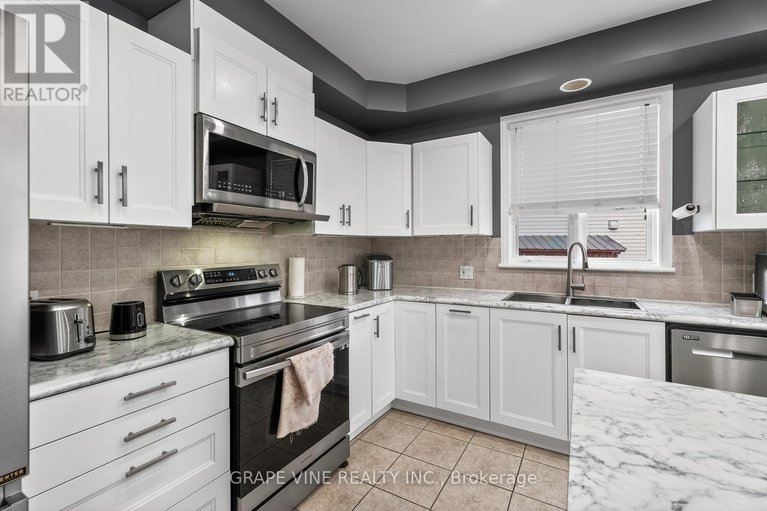 29648107/103-rowallen-place/hunt-club-parkgreenboro/ottawa/ontario/K1T4E3_22