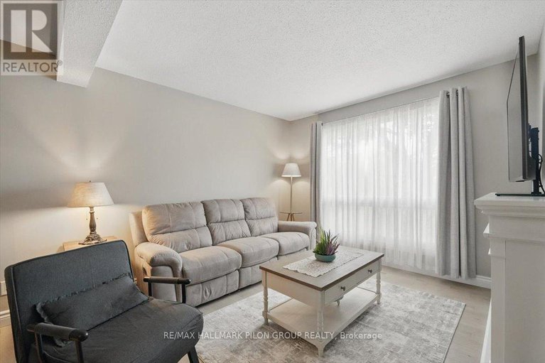 28412777/1358-bakker-court/convent-glen-south/ottawa/ontario/K1C2K4_4