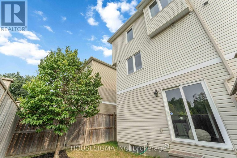 28698306/758-sanibel-private/westcliffe-estates/ottawa/ontario/K2H0A8_38