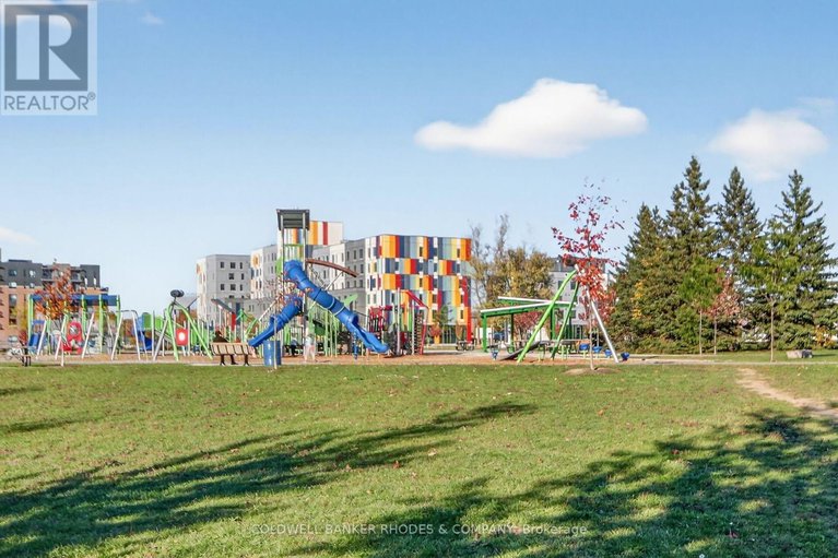 28991192/815-mikinak-road/cfb-rockcliffe-and-area/ottawa/ontario/K1K4Z9_46