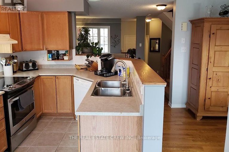 28416442/2056-scully-way-s/fallingbrookgardenway-south/ottawa/ontario/K4A4L9_2