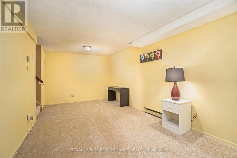 29276549/201-1765-cabaret-lane/fallingbrookpineridge/ottawa/ontario/K4A2H2_19