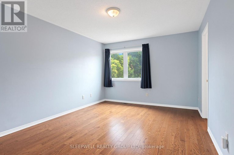 28632044/12-cedar-park-street/central-park/ottawa/ontario/K2C4B3_11