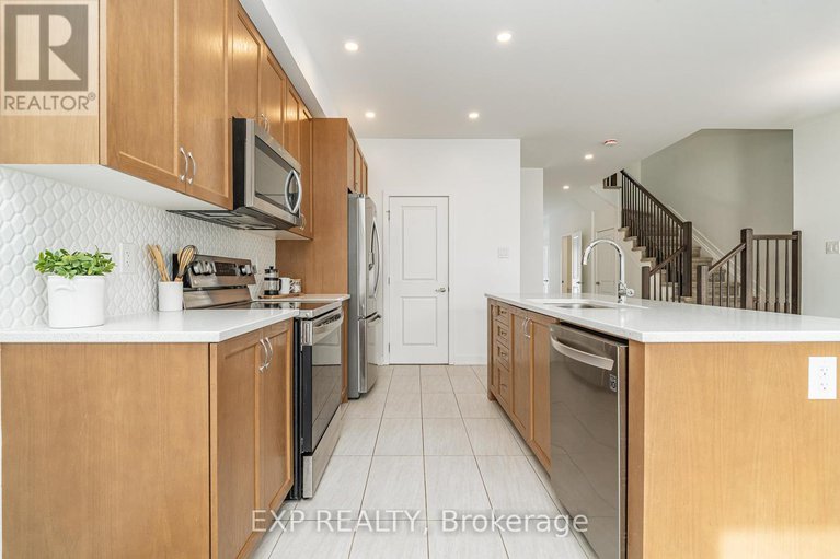 29355665/914-alvarez-lane/leitrim/ottawa/ontario/K1T0W2_12