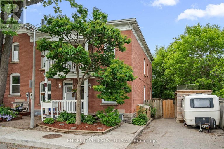 28880147/2-lower-charlotte-street/lower-town/ottawa/ontario/K1N8K1_2
