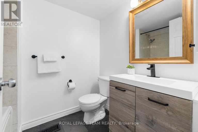 28840962/239-paseo-private/centrepointe/ottawa/ontario/K2G4N5_25