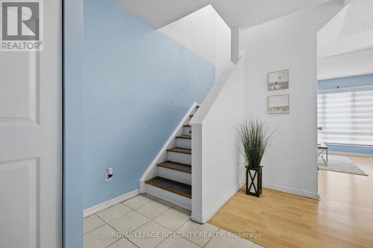 29651249/42-1758-trappist-lane/convent-glen-south/ottawa/ontario/K1C1X8_15