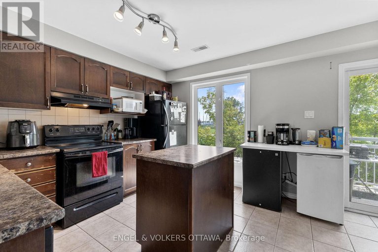 28661212/213-314-tivoli-private/merivale-industrial-parkcitiplace/ottawa/ontario/K2E0A6_11