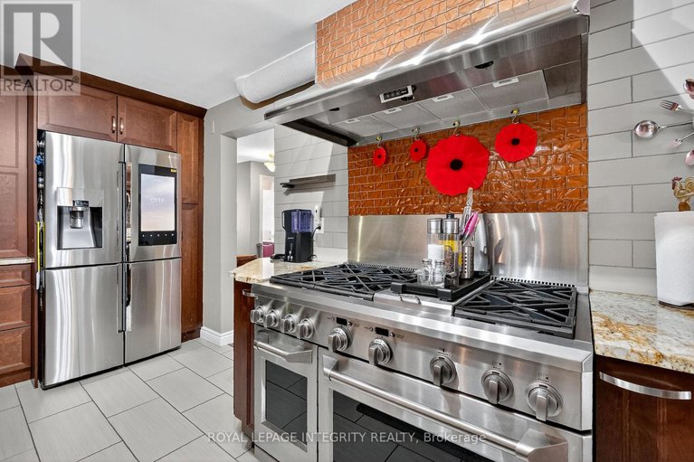 29013773/40-shadetree-crescent/borden-farmstewart-farmcarleton-heightsparkwood-hills/ottawa/ontario/K2E7R2_12