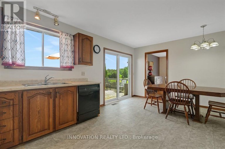 28665702/1565-lindsay-road/north-grenville-twp-kemptville-south/north-grenville/ontario/K0G1S0_17