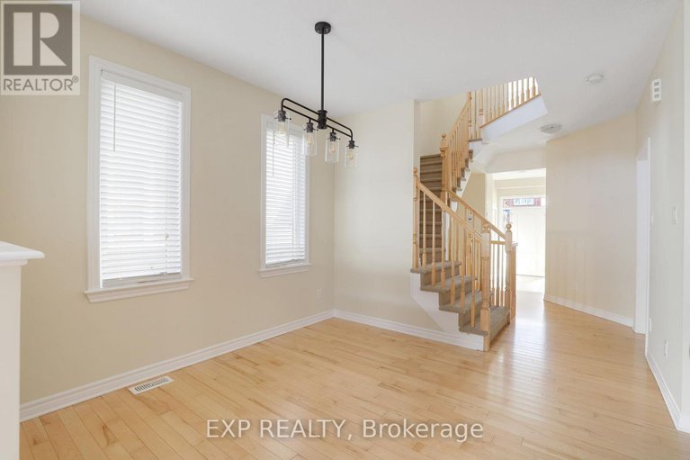 28984238/618-moorpark-avenue-n/emerald-meadowstrailwest/ottawa/ontario/K2M0B6_15
