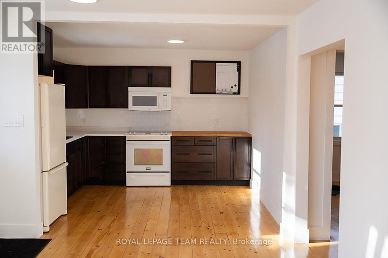 29283027/405-barnes-street/kemptville/north-grenville/ontario/K0G1J0_6