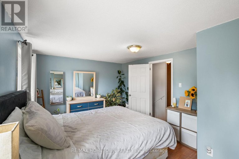 28783270/8b-sonnet-crescent/westcliffe-estates/ottawa/ontario/K2H8W6_15