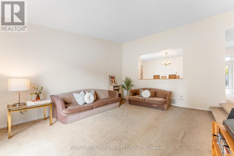 28978664/1075-avignon-court/orleans-wood/ottawa/ontario/K1C2N4_8