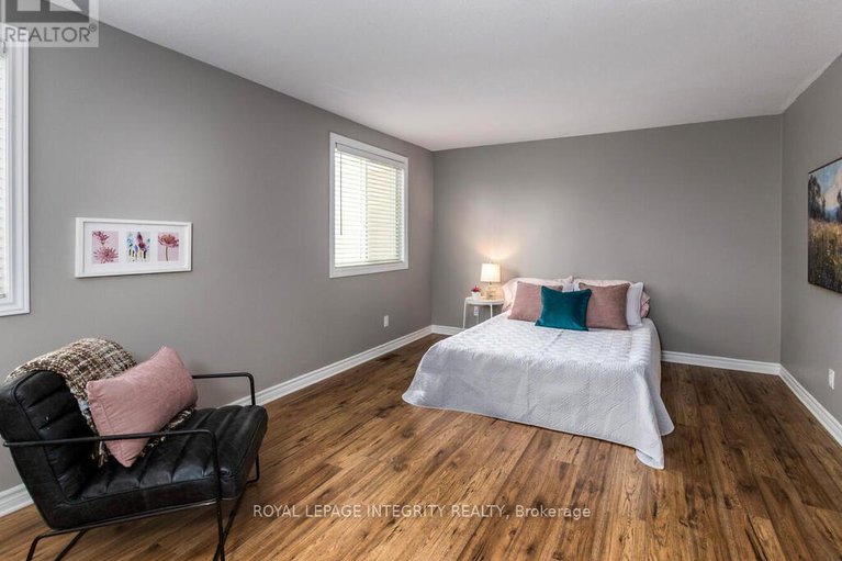 29282826/14-146-valley-stream-drive/leslie-park/ottawa/ontario/K2H9C6_20