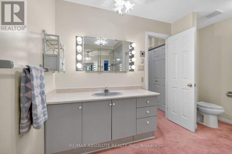 29344772/18-pine-needles-court/stittsville-central/ottawa/ontario/K2S1G5_34