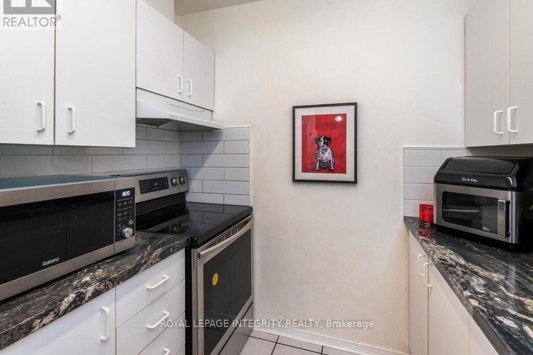 29466721/54-1316-greenbank-road/redwood-park/ottawa/ontario/K2H8X6_15