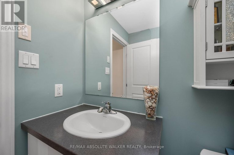 28975747/129-chaperal-private/avalon-west/ottawa/ontario/K4A0T6_28
