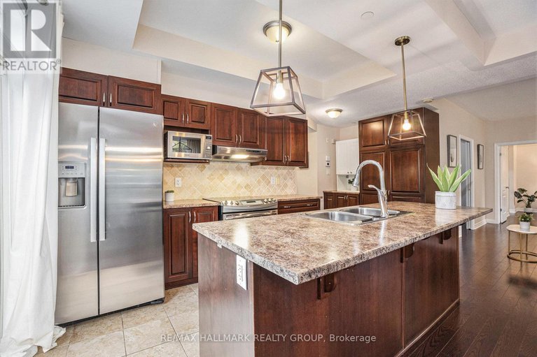 29027462/101-120-montblanc-private/convent-glen-north/ottawa/ontario/K1C0B1_15