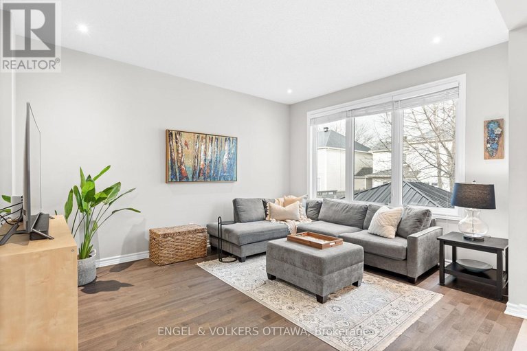 28239437/3499-woodroffe-avenue/strandherd/ottawa/ontario/K2G7A6_12