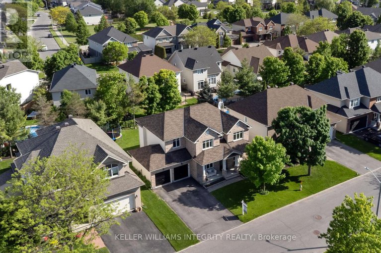 576 Devonwood Circle