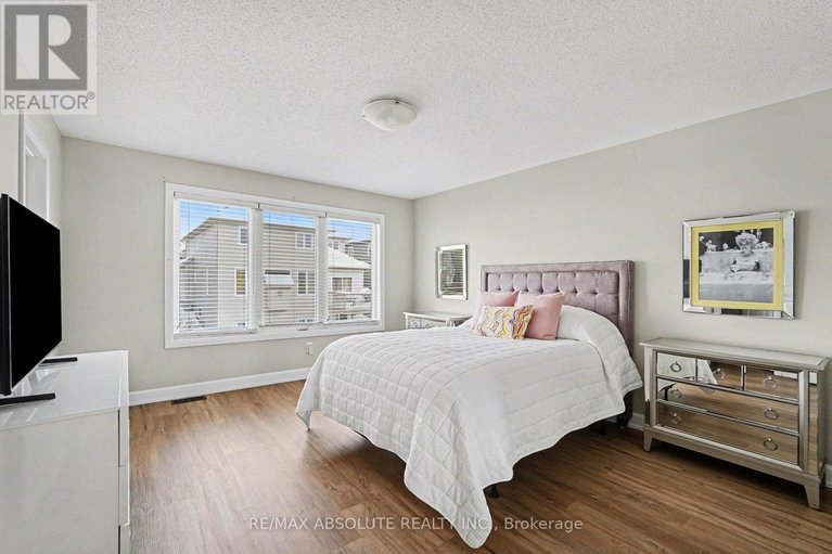 29649579/633-geranium-walk/stittsville-north/ottawa/ontario/K2S2J3_23