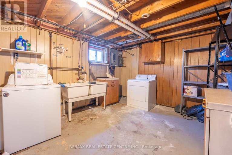 29227015/231-perth-street/brockville/brockville/ontario/K6V5E7_28