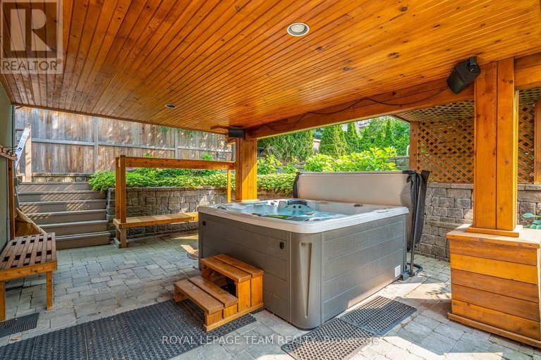 29616442/483-golden-avenue/mckellarhighland/ottawa/ontario/K2A2E4_41