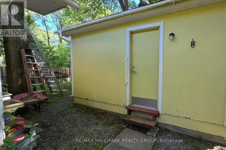 29082660/266-baldwin-street/constance-bay/ottawa/ontario/K0A3M0_30