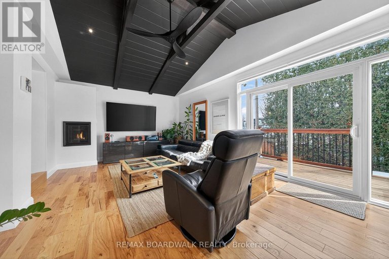 29640571/154-queen-mary-street/overbrookcastle-heights/ottawa/ontario/K1K1X5_18