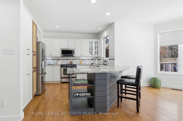 29430717/20-farmfield-crescent/emerald-meadowstrailwest/ottawa/ontario/K2M2S9_13